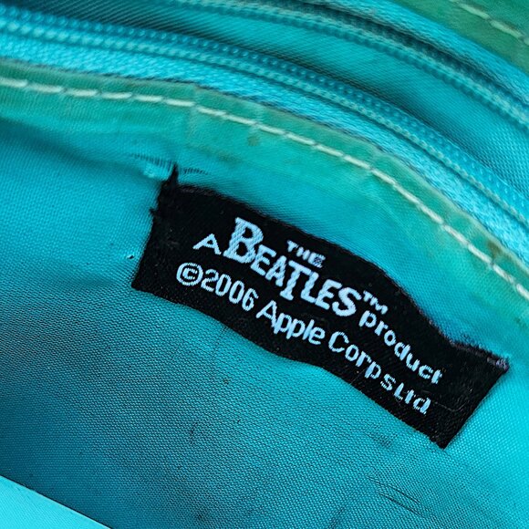 Early 2000s - BEATLES crossbody belt loop bag - Picture 4 of 5
